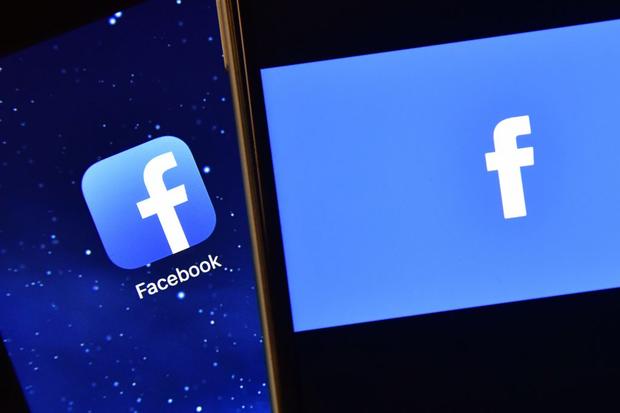 Facebook, Popular Smart Phone Apps Of 2016 