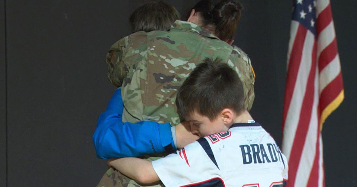 Soldier Mom Surprises Sons At Methuen School Cbs Boston 4984