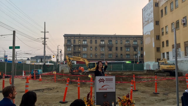 mission_affordable_housing_groundbreaking_111418.jpg 
