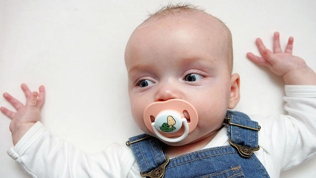 baby-pacifier.jpg 