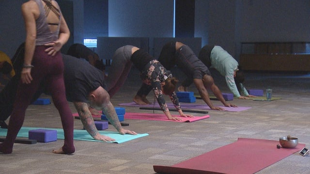 yoga-for-cops-10pkg_frame_737.jpg 