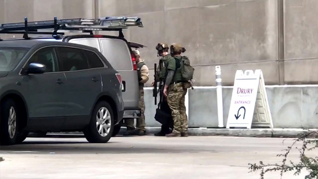 drury-plaza-hotel-swat-situation.jpg 