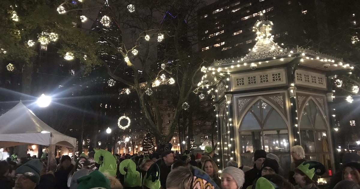 When does Philadelphia turn on its Christmas lights? View the Christmas tree lighting schedule and more.