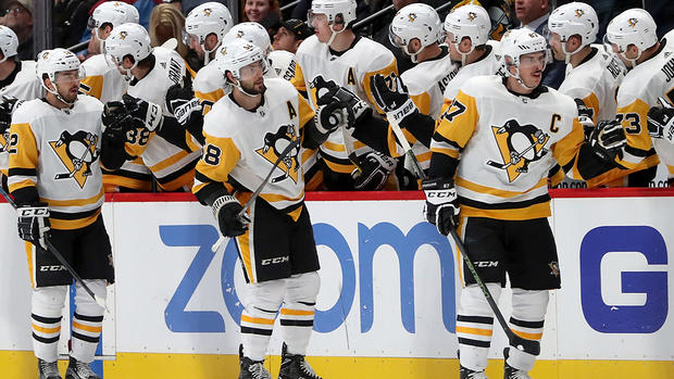 Pittsburgh Penguins v Colorado Avalanche 