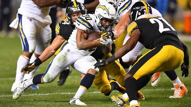 Los Angeles Chargers v Pittsburgh Steelers 