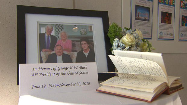 Bush condolence book 