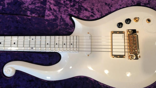 Prince's Cloud Guitar 