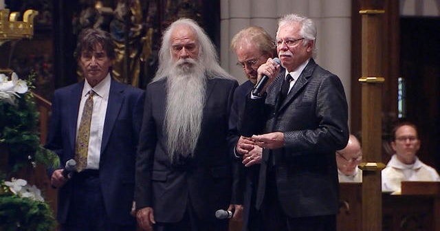 Oak Ridge Boys sing "Amazing Grace" at former President George H.W ...