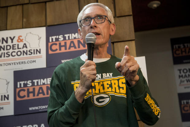 Democratic Gubernatorial Candidate Tony Evers Campaigns With Wisconsin Democrats 