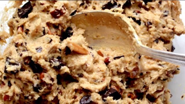 cbsn-fusion-cdc-warns-against-eating-raw-cookie-dough-thumbnail-1731152-640x360.jpg 