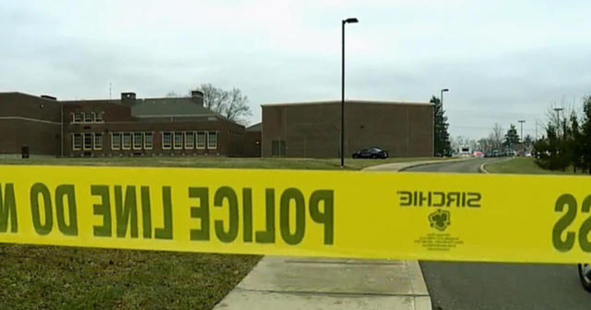 Tip leads police to 14-year-old gunman at Indiana middle school - CBS News