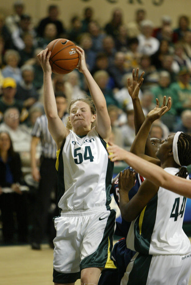 NCAA Women's Basketball - Arizona vs Oregon  - January 22, 2004 