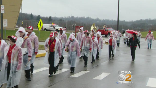 penn-hills-football-parade.jpg 