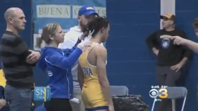Officals-Cut-High-School-Wrestlers-Dreadlocks.jpg 
