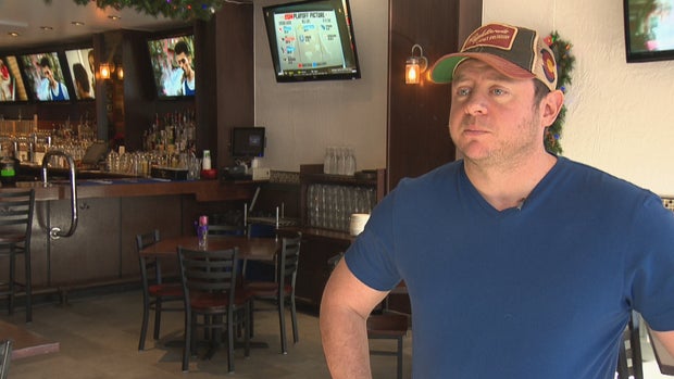 ORPHAN CHRISTMAS 6PKG.transfer_frame_639 