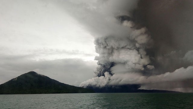 TOPSHOT-INDONESIA-DISASTER-TSUNAMI-VOLCANO 