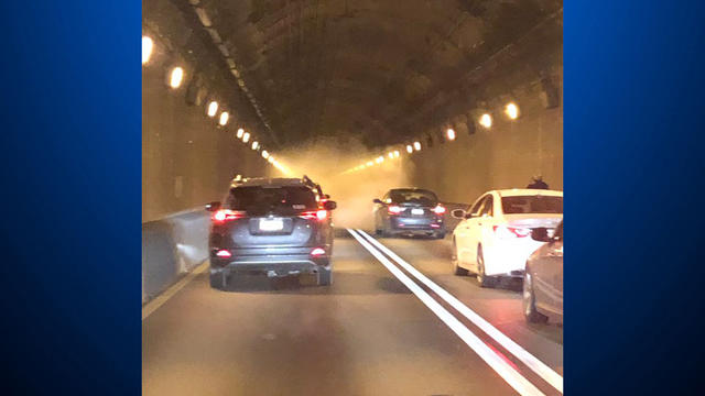 fort-pitt-tunnel-car-fire.jpg 