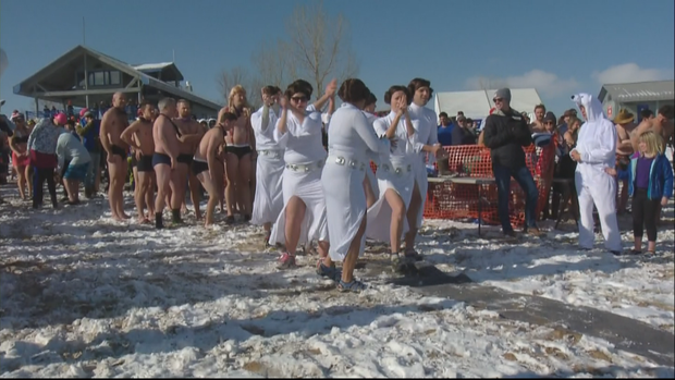 Bldr-Polar-Plunge_frame_8373.png 