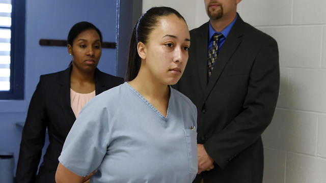 cyntoiabrown-1751910-640x360.jpg 