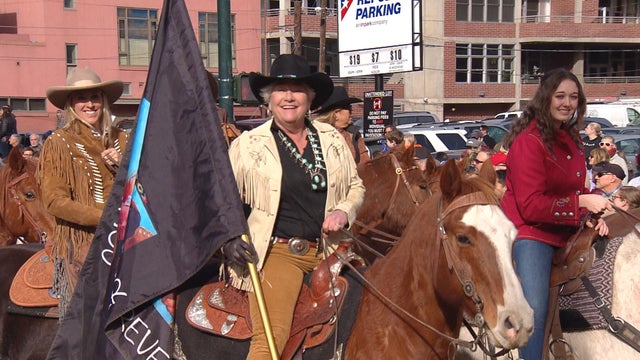cowgirls.jpg 