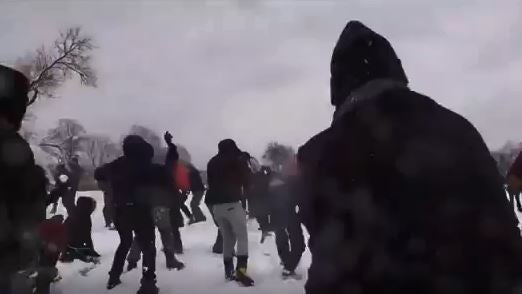 snowballfight.jpg 