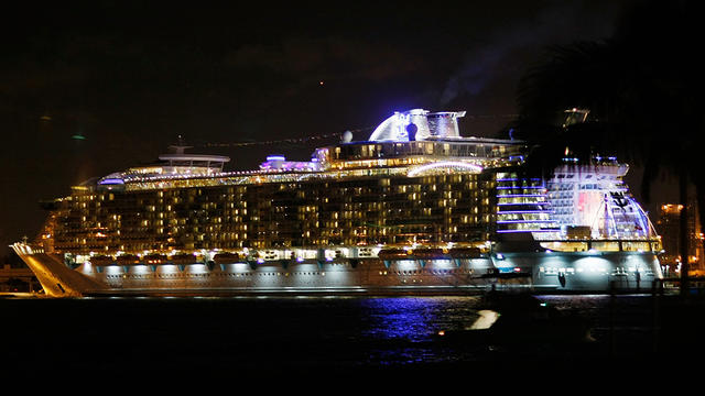worlds-largest-cruise-ship-arrives-in-u.s.-for-first-time.jpg 