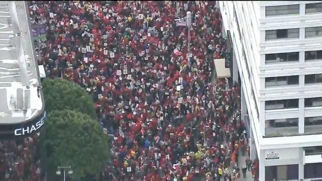 cbsn-fusion-los-angeles-teachers-strike-for-third-day-thumbnail-1760247-640x360.jpg 