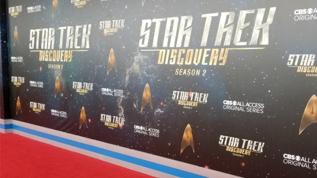 startrekfeat1-1.jpg 