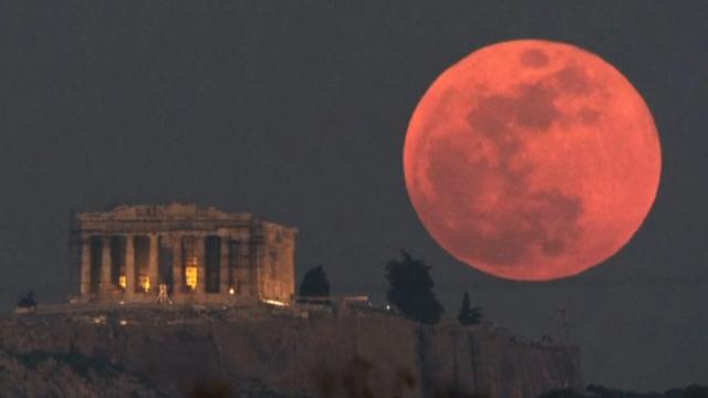 cbsn-fusion-super-blood-wolf-moon-rare-lunar-eclipse-us-europe-africa-russia-thumbnail-1761563-640x360.jpg 