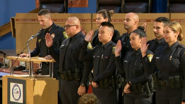miami-dade-schools-police-swearing-in.jpg 