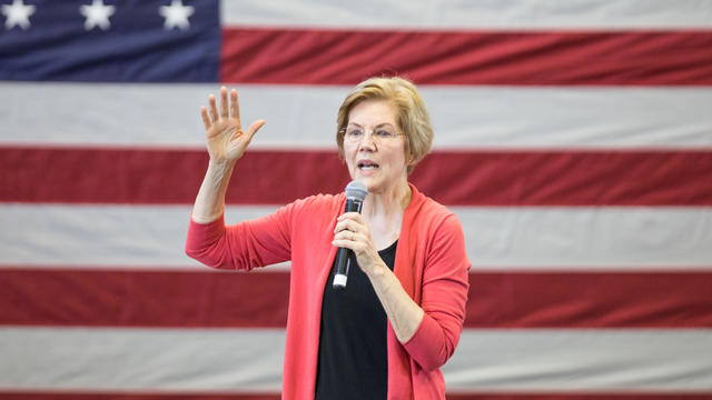 Elizabeth Warren  Attends A NH Organizing Event For Her Presidential Campaign 
