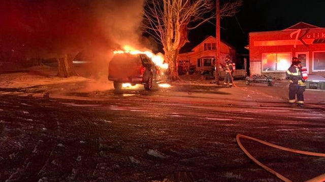 rostraver-car-fire.jpg 