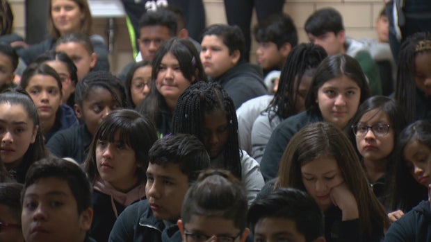 unauthorized biography 5pkg_frame_1057 