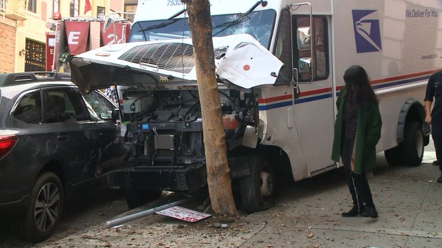 usps-truck-crash.jpg 