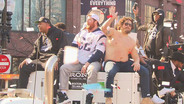 Patriots Super Bowl Parade Draws 1.5 Million Fans Into Boston - CBS Boston