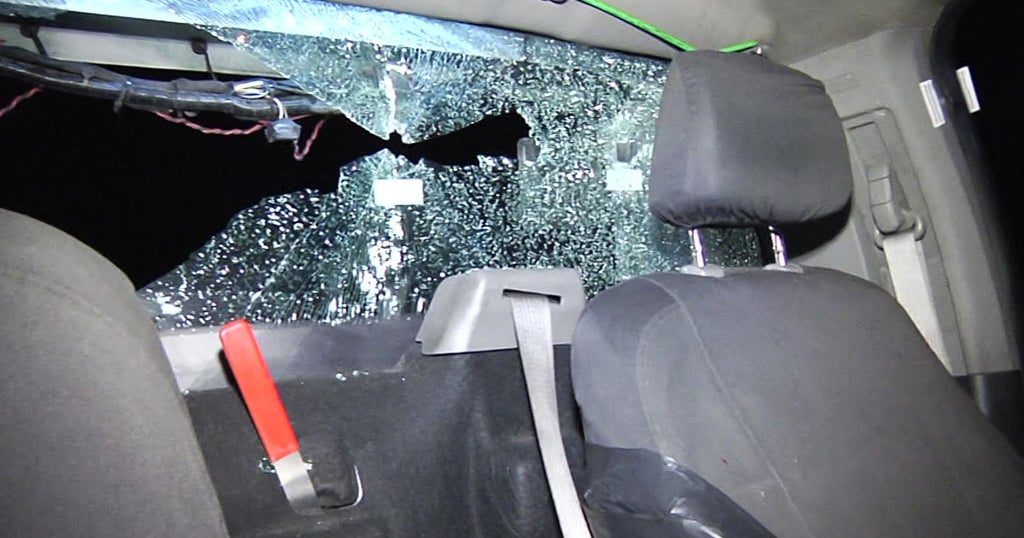 Gunshots Ring Out As Tow Truck Driver Repos Mercedes-Benz - CBS Miami