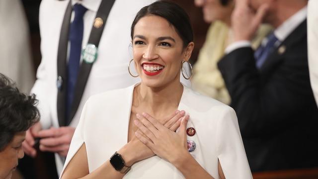 cbsn-fusion-rep-ocasio-cortez-unveils-green-new-deal-in-effort-to-fight-climate-change-thumbnail-1777611-640x360.jpg 