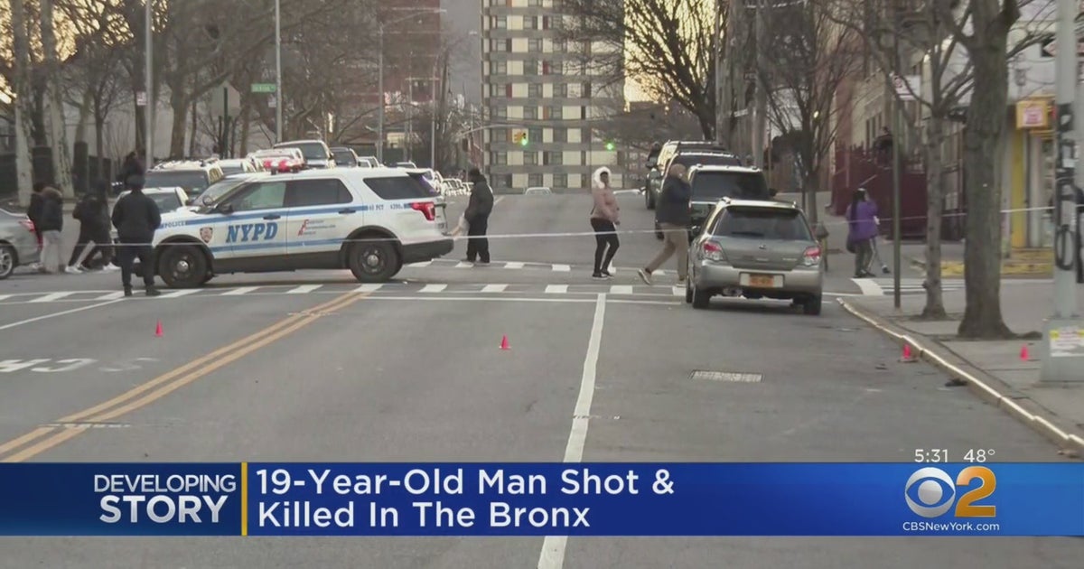 Teen Dies After Broad Daylight Shooting Across The Street From Bronx ...