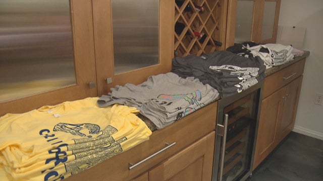 DOWN SYNDROME CLOTHING LINE 10VO_frame_285 