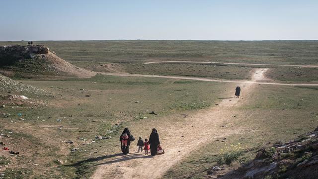 Families and Fighters Flee Last ISIS-Held Village In Syria 
