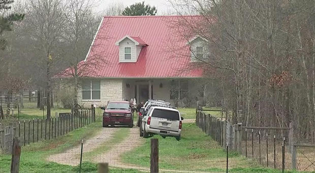 5 family members found dead 