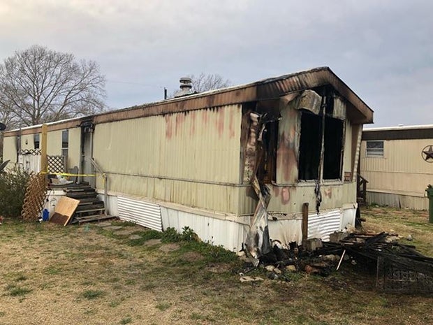 mobile home fire 