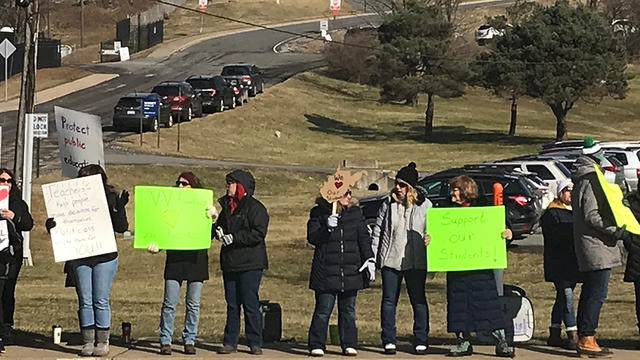 west-virginia-teachers-strike.jpg 