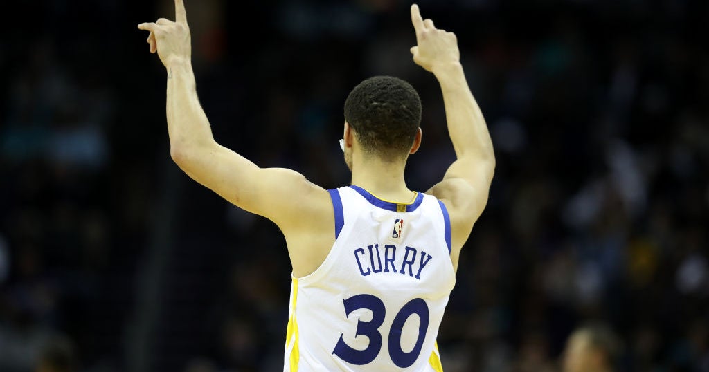 WATCH Steph Curry Throws Alley Oop To Parkland Student During
