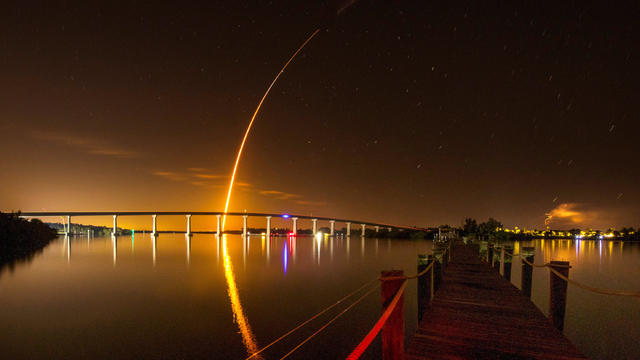 SpaceX Falcon 9 rocket lifts off to ISS from Kennedy Space Center 