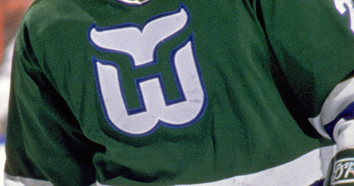 Poll: Carolina Hurricanes unveil Hartford Whalers throwbacks, to be worn in  December - Canes Country