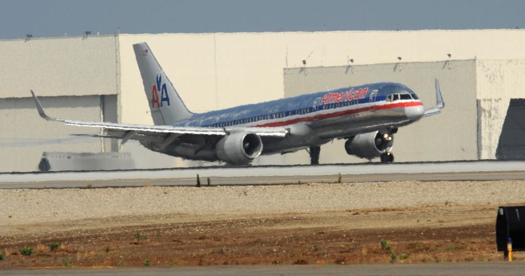 American Airlines Apologizes After Mom, Child Kicked Off Flight For