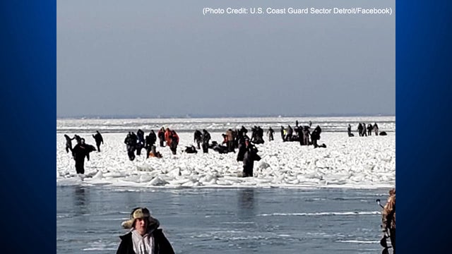ice-floe-fishermen-trapped.jpg 