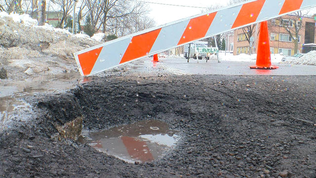 pothole-1.jpg 