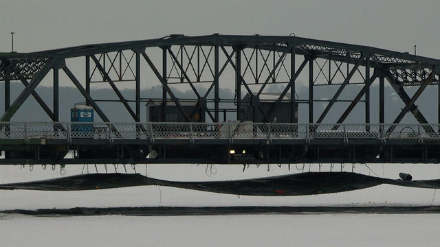 stillwater-lift-bridge.jpg 
